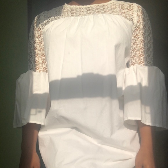 LACE WHITE BELL SLEEVE DRESS - Picture 2 of 5